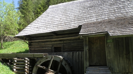 Vodný mlyn, Michal Jakubský, CC BY 3.0
