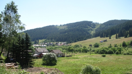 Village Postredny Hamor, Slovakian Paradeis, aut. Hagen Graebner, CC BY-SA 3.0