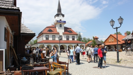 Miasteczko galicyjskie – rekonstrukcja spalonego ratusza w Starym Sączu, 26-27 maja 2012, P. Hłyń, CC, Wikimedia Commons