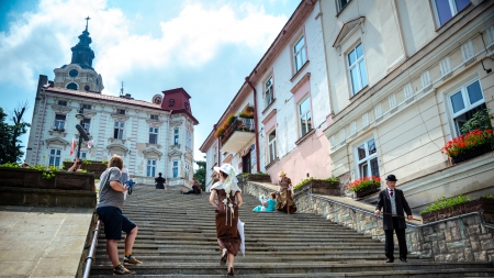 Przemyśl, Schody Rycerskie w Rynku, otwarcie Podkarpackiego Szlaku Filmowego, rekonstrukcja planu filmowego, fot. Michał Woźny, Podkarpackie Film Commission