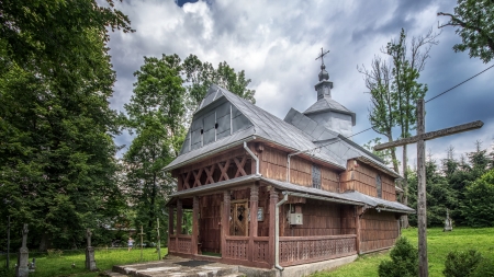 Rabe, cerkiew greko-katolicka p.w. św. Mikołaja, obecnie kościół rzymsko-katolicki p.w. Świętej Rodziny, fot. Sławomir Milejski, CC BY 3.0, Wikimedia Commons