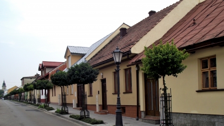 Ulica 11 listopada w Starym Sączu, fot. Gaj777, CC BY-SA 4.0, Wikimedia Commons