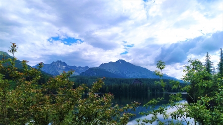 Štrbské pleso, autor: Štefková, zdroj: Združenie cestovného ruchu Vysoké Tatry (RPIC Prešov)