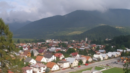 Rázovitá slovenská obec Terchová, rodisko ľudového slovenského hrdinu Juraja Jánošíka, Jozef Kotulič, CC BY-SA 3.0