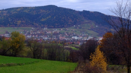 Tymbark fot. Jerzy Opioła, CC BY-SA 4.0 via Wikimedia Commons