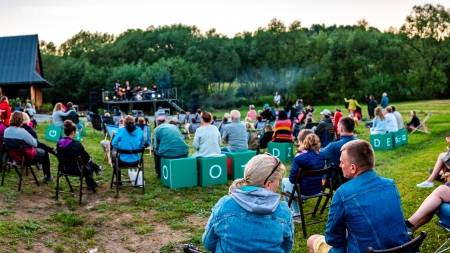 Kino Końkret podczas Otwarcia Podkarpackiego Szlaku Filmowego w Bieszczadach, lipiec 2022, fot. Michał Woźny, Podkarpacka Komisja Filmowa