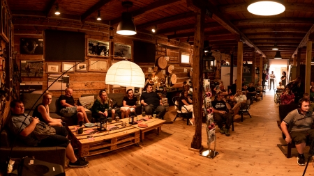 Kino Końkret podczas Otwarcia Podkarpackiego Szlaku Filmowego w Bieszczadach, lipiec 2022, fot. Michał Woźny, Podkarpacka Komisja Filmowa