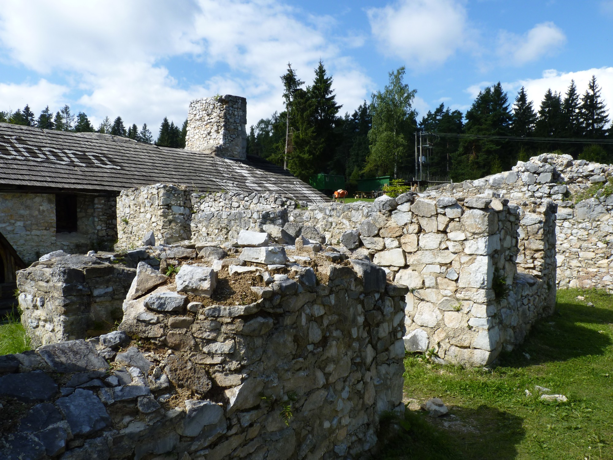 Ruins of Carthusian Monastery in Kláštorisko, Slovak Paradise, Slovakia, Michal Klajban, CC BY-SA 3.0